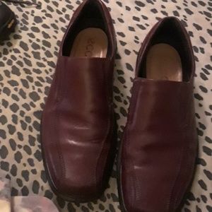 Men's dress shoes